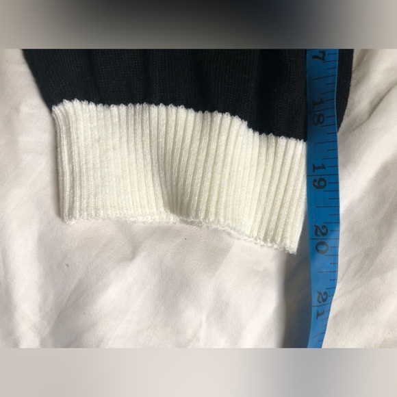 ASHLEY STEWART OFF THE SHOULDER SWEATER SIZE: 14/16 - Picture 7 of 11